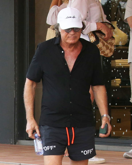 See Bankrupt Mohamed Hadid S New Mystery Girlfriend Mohamed Hadid Photos X17 Online He is known for building luxury hotels and mansions, mainly in the bel air neighborhood of the city of los angeles and beverly hills in los angeles county, california.